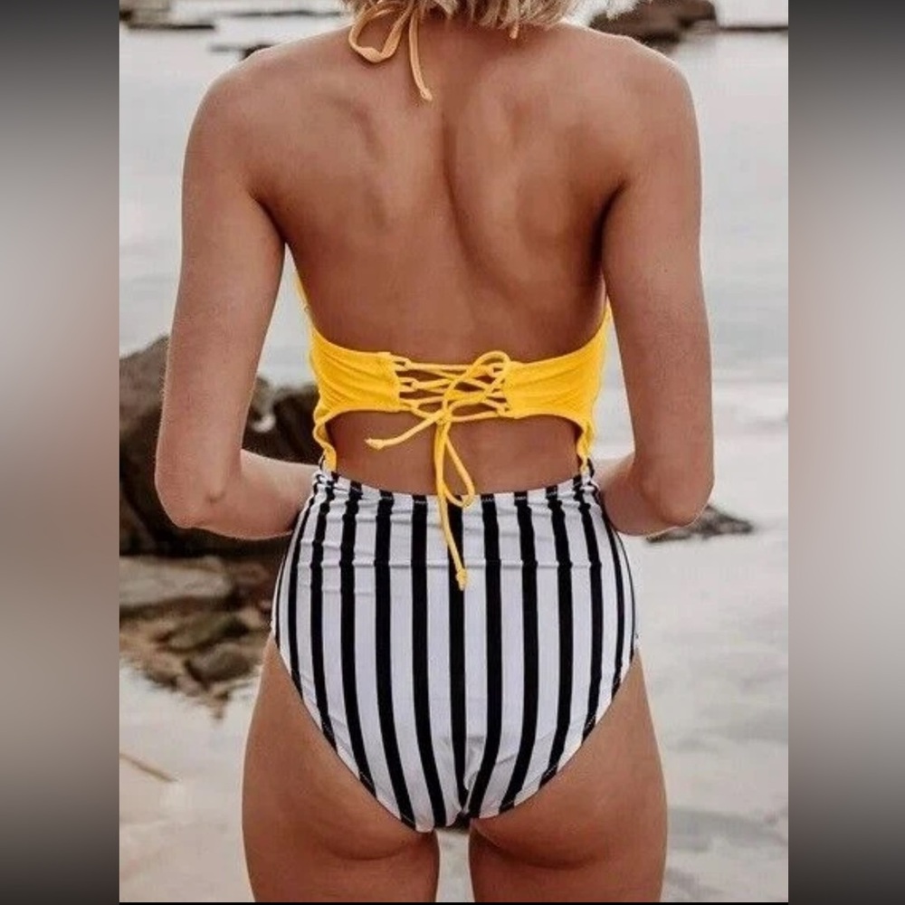 Cupshe Yellow and White Striped Swimsuit Size Medium - Picture 8 of 8